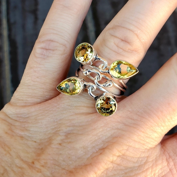 New Twisted Citrine Silver Ring. - Picture 8 of 12